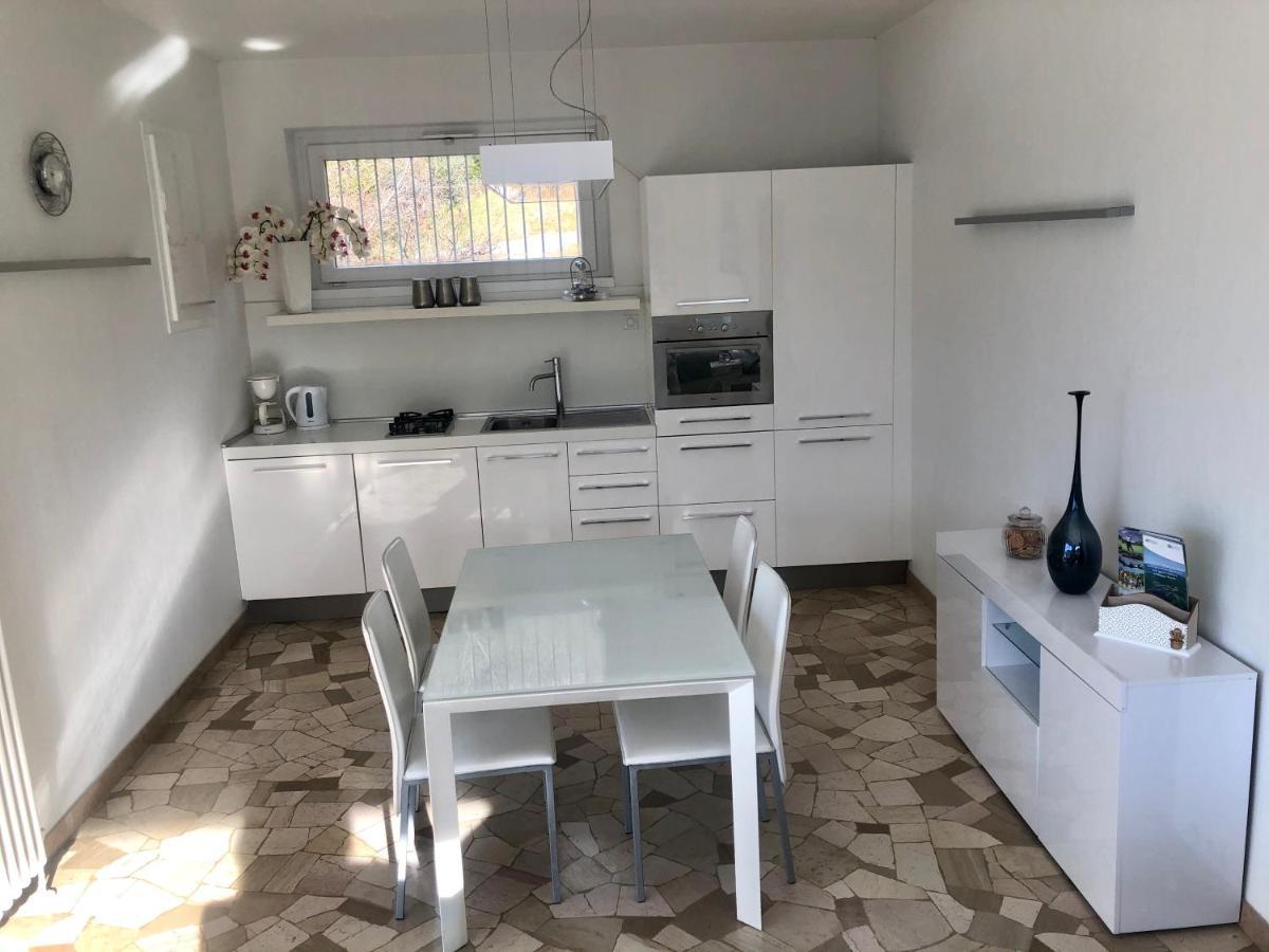 Bellavista Villa Brezzo Екстериор снимка